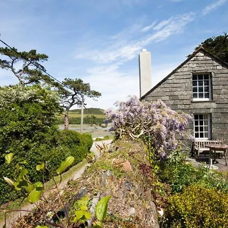 2 Sea Mills Holiday home *